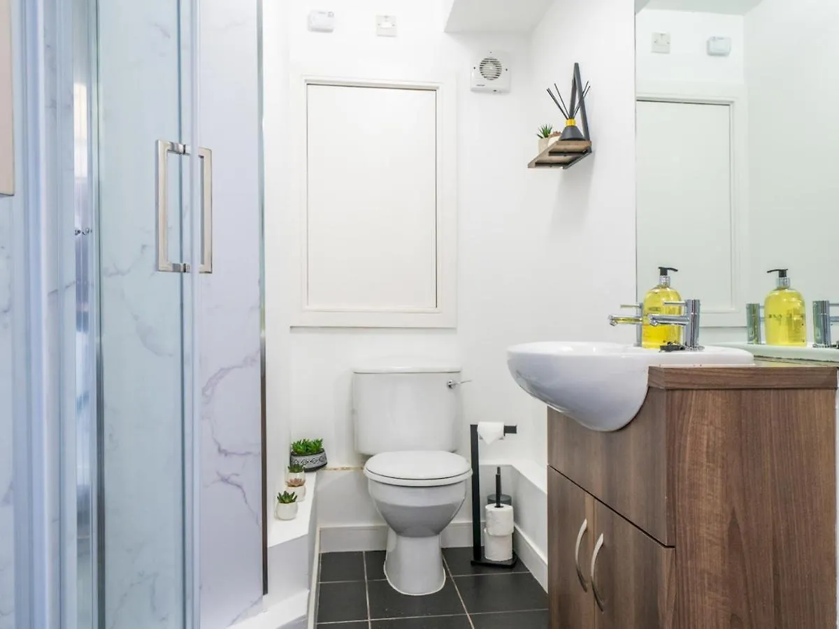Apartment Pass The Keys Queens Uni Cafes And Bars Next To City Centre Belfast